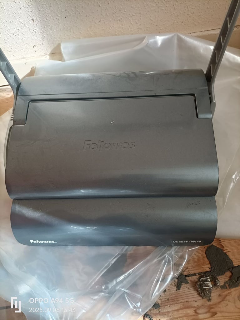 Fellows binding machine 