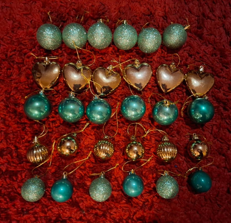 Mixed Turquoise/Gold Christmas Tree 30 Piece Bauble Bundle
