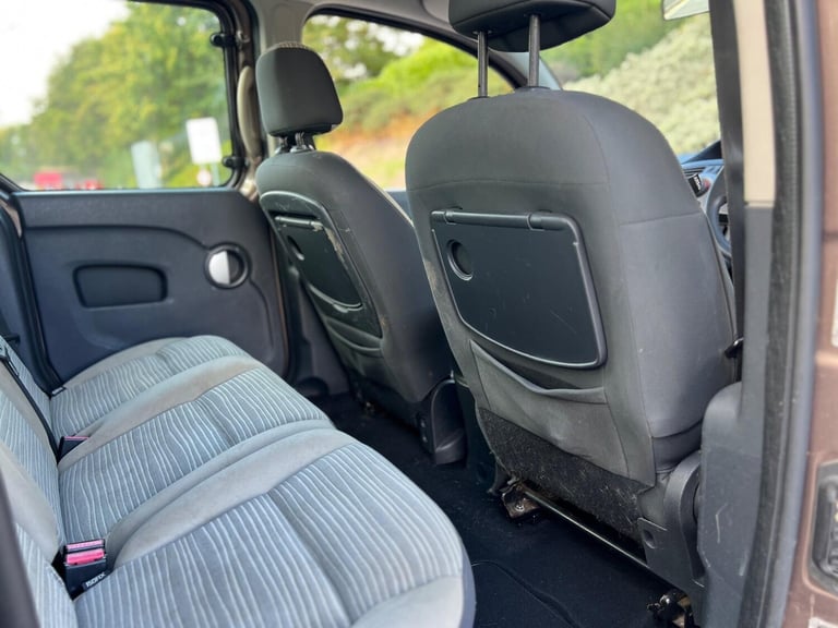 2011 Renault Kangoo 1.6 16V Expression Auto Euro 5 5dr MPV Petrol Automatic