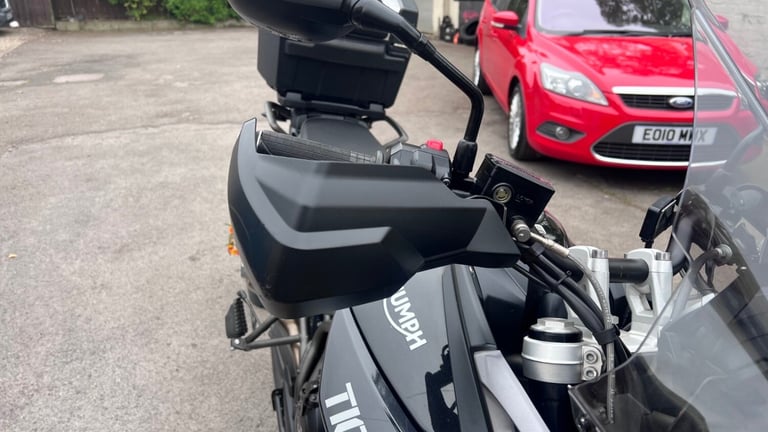 2017 Triumph TIGER Tiger 800 XRX (15MY) just arrived in stock full spec to follow.  Petrol Manual