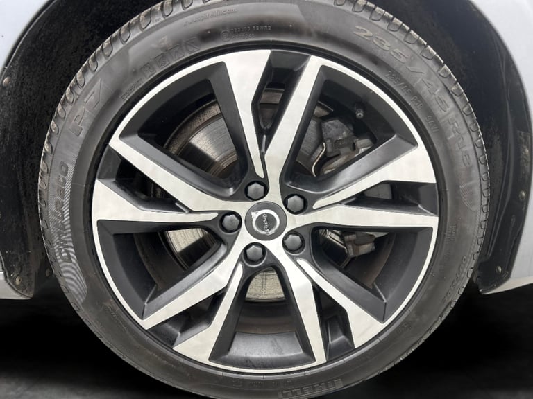 2020 Volvo V60 2.0h T8 Twin Engine 11.6kWh R-Design Plus Estate 5dr Petrol Plug-in Hybrid  Estate...