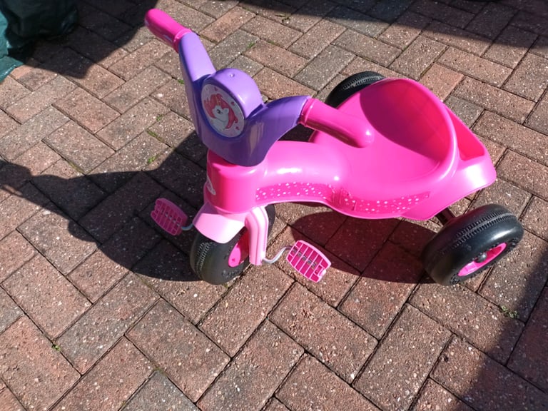 Childs tricycle 
