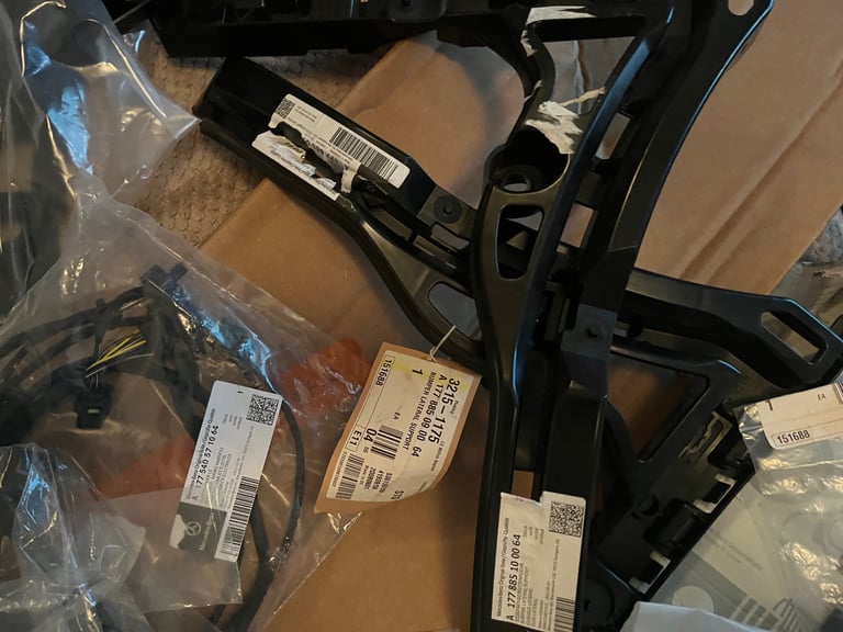 Job lot of Genuine Mercedes New parts