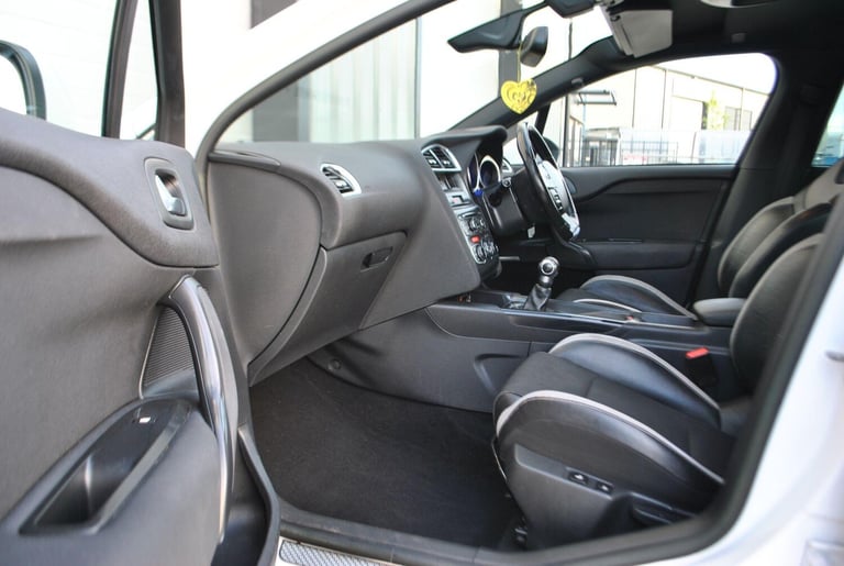 2013 Citroen DS4 1.6 VTi DStyle Euro 5 5dr HATCHBACK Petrol Manual