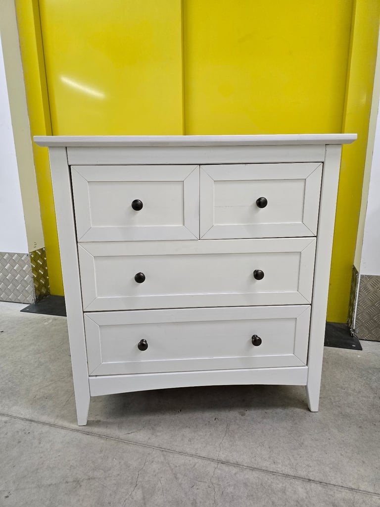Chest of drawers cream 