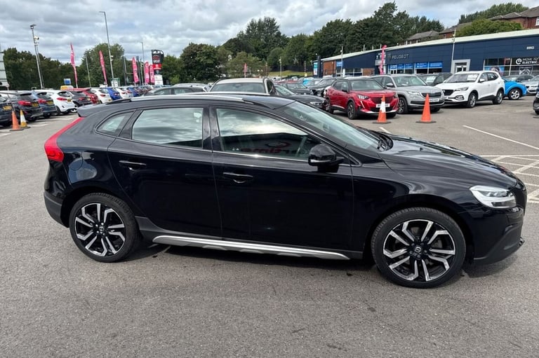 2019 19 VOLVO V40 CROSS COUNTRY 1.5 T3 GPF PRO HATCHBACK 5DR PETROL AUTO EURO 6 