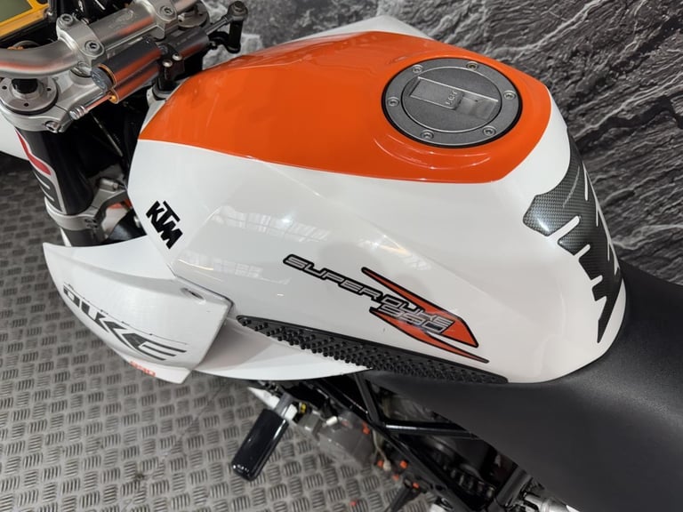 KTM 990 SUPERDUKE 2006