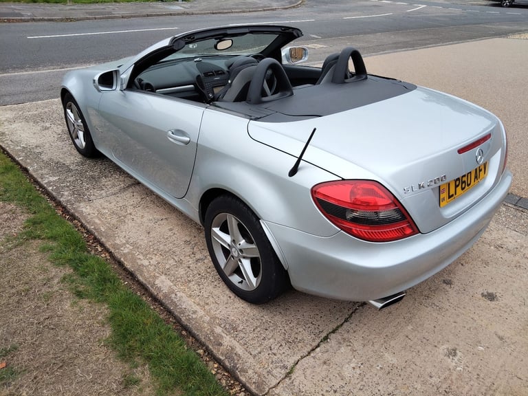 Mercedes-Benz, SLK, Convertible, 2010, Semi-Auto, 1796 (cc), 2 doors