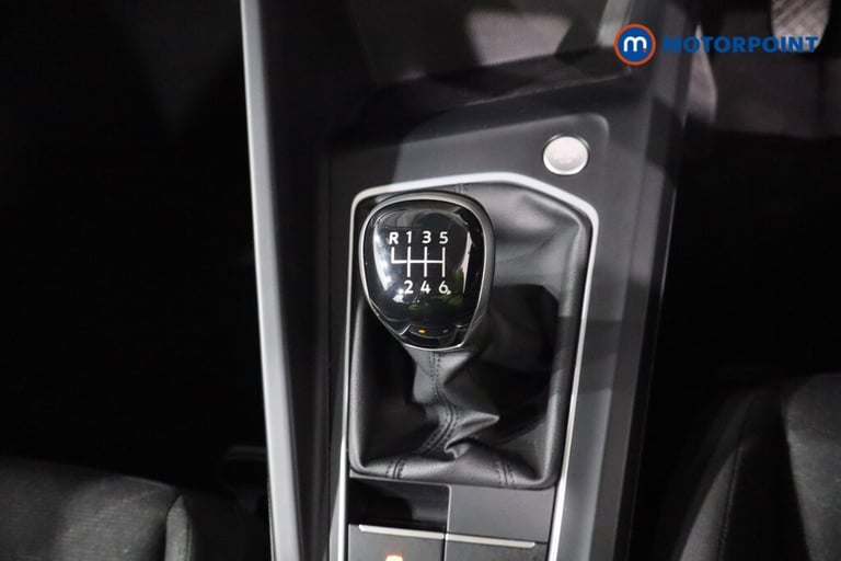 2022 Volkswagen Golf 1.5 TSI 150 Life 5dr Hatchback Petrol Manual