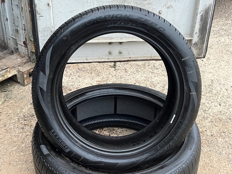 235/55 R19 Pirelli Scorpion Zero All Season JLR M+S XL 105W Tyres Pair 