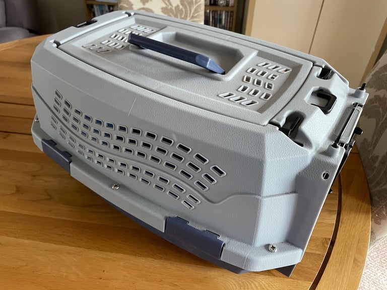 FREE PET CARRIER