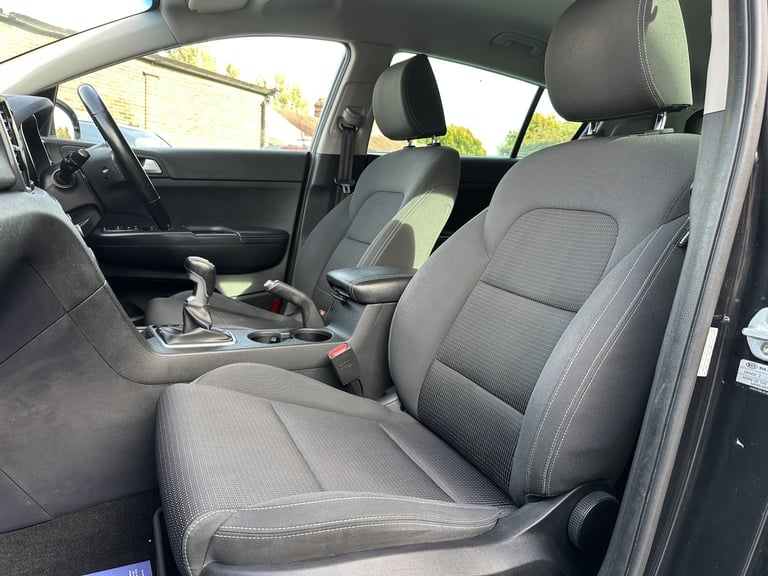 2016 Kia Sportage 1.6 GDI 2 Petrol Manual 5 Door SUV Black