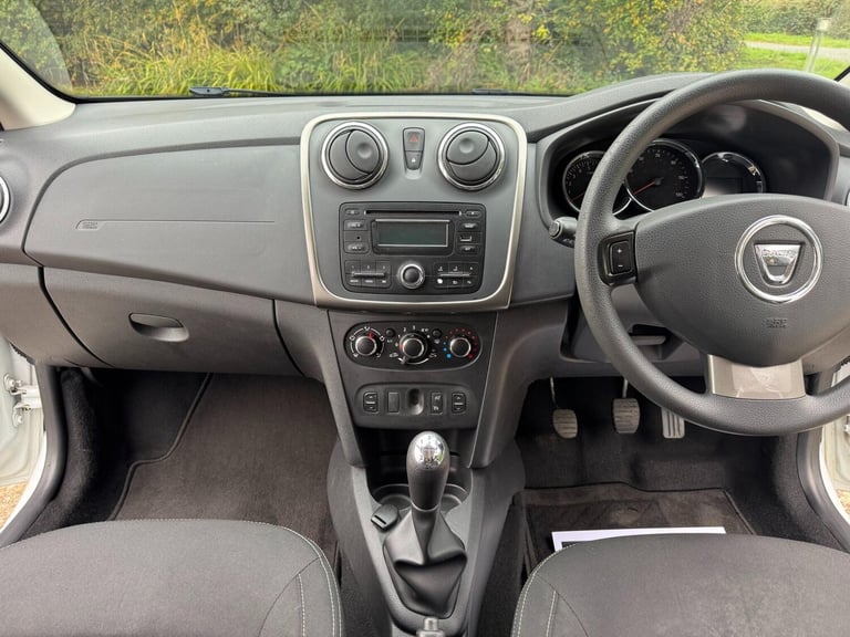 2015 Dacia Sandero 1.5 Dci Laureate Hatchback HATCHBACK Diesel Manual