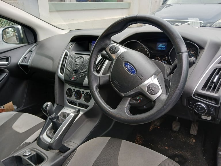 Ford, FOCUS, Hatchback, 2011, Manual, 1596 (cc), 5 doors