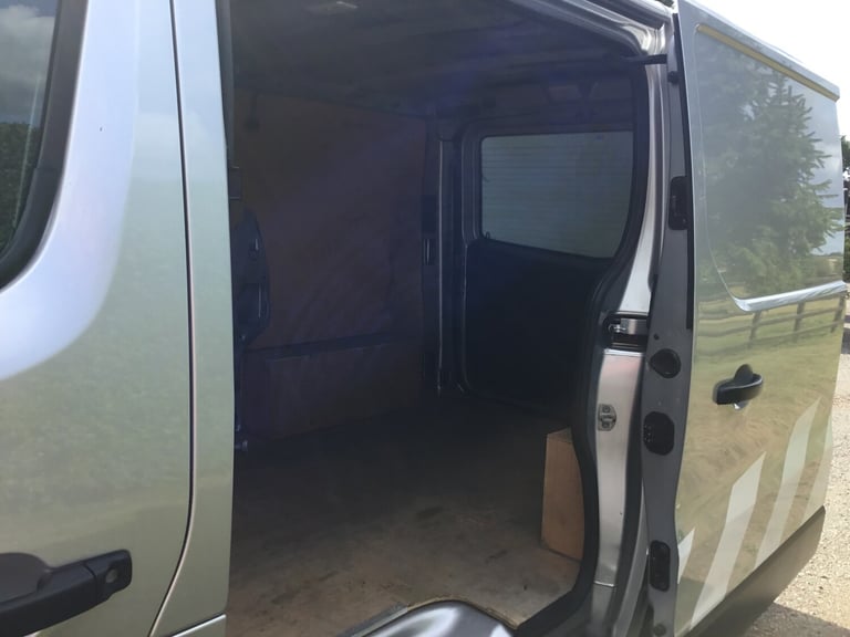 2021 Renault Trafic SL28 ENERGY dCi 120 Sport Nav Van PANEL VAN Diesel Manual