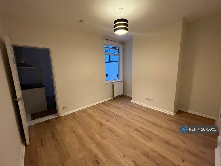 3 bedroom house in Chaucer Road, Gillingham, ME7 (3 bed) (#2675005)