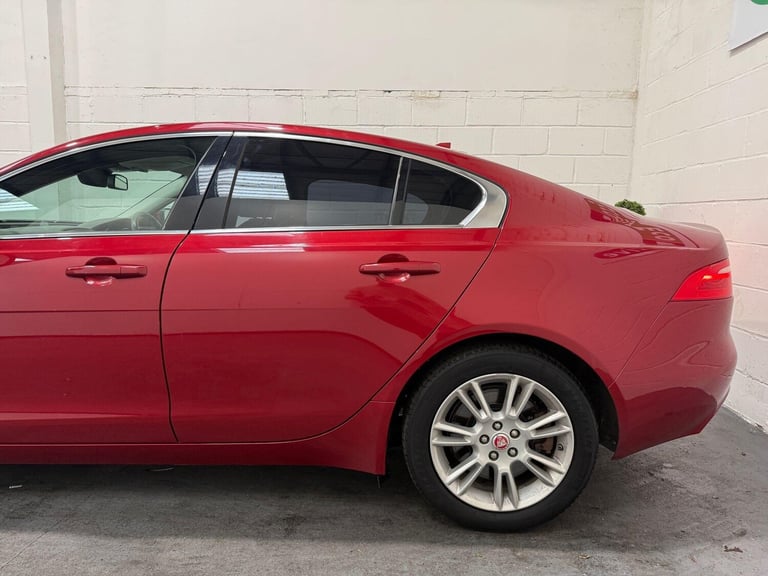 2015 Jaguar XE 2.0 GTDi Prestige Auto Euro 6 (s/s) 4dr SALOON Petrol Automatic