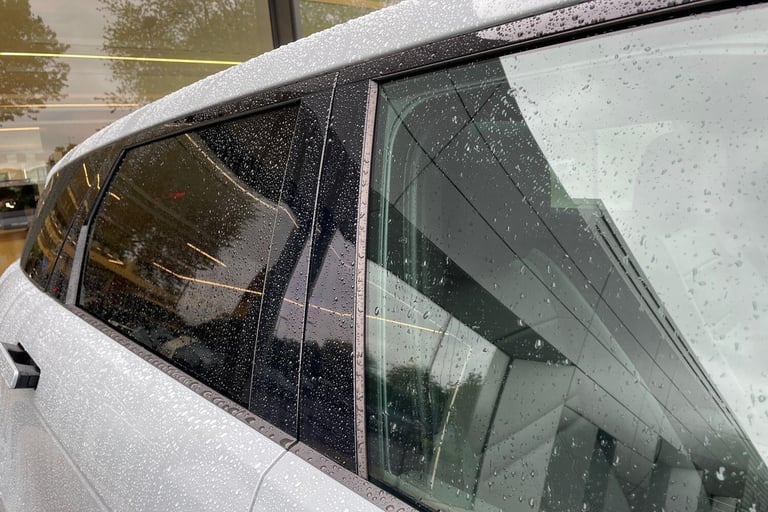 2025 Land Rover Range Rover Evoque 1.5 P270e Dynamic SE 5dr Auto ESTATE PETROL/ELECTRIC Automatic