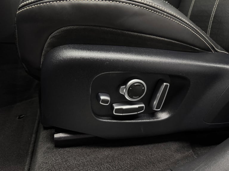 2018 Land Rover Range Rover Velar 2.0 D240 R-Dynamic HSE Auto 4WD Euro 6 (s/s) 5dr ESTATE Diesel ...