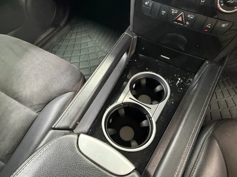 2010 Mercedes-Benz M-Class 3.0 ML300 CDI V6 BlueEfficiency Sport SUV 5dr Diesel Tiptronic 4WD Eur...