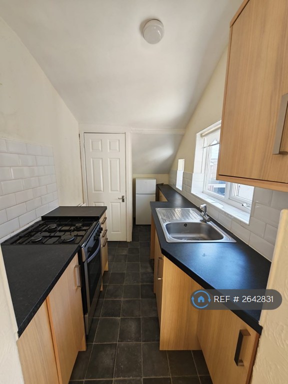 2 bedroom flat in Canterbury Street, South Shields, NE33 (2 bed) (#2642831)