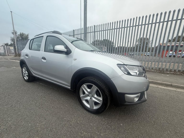 2014 Dacia Sandero Stepway 0.9 TCe Laureate Euro 5 5dr HATCHBACK Petrol Manual