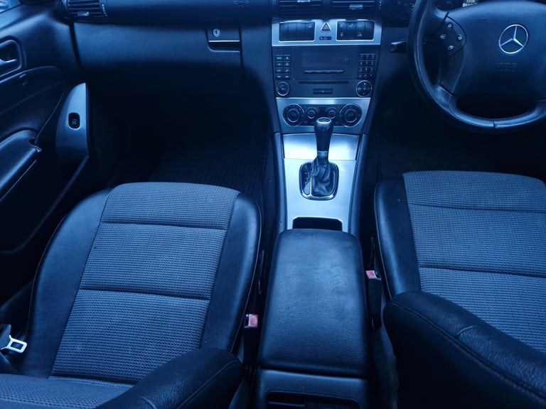 2005 Mercedes-Benz C-Class C180K Avantgarde SE 4dr Auto SALOON Petrol Automatic