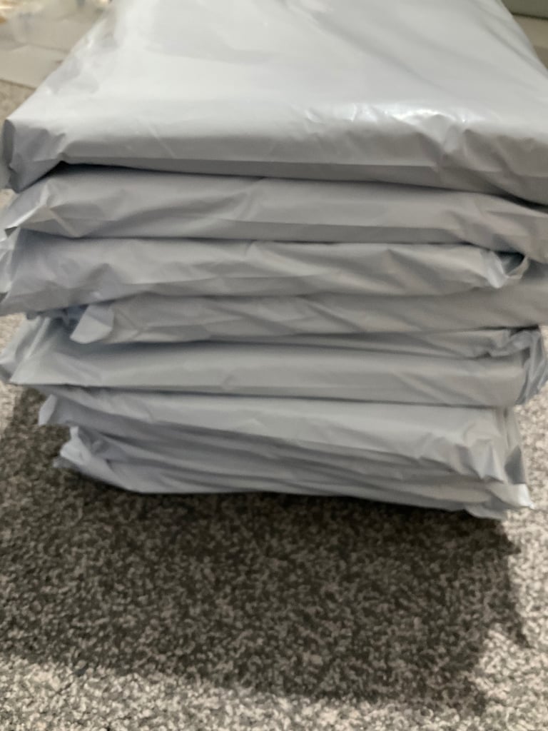 image for 1000 light gray mailing bags bundle job lot set resellers 12” x 17” 