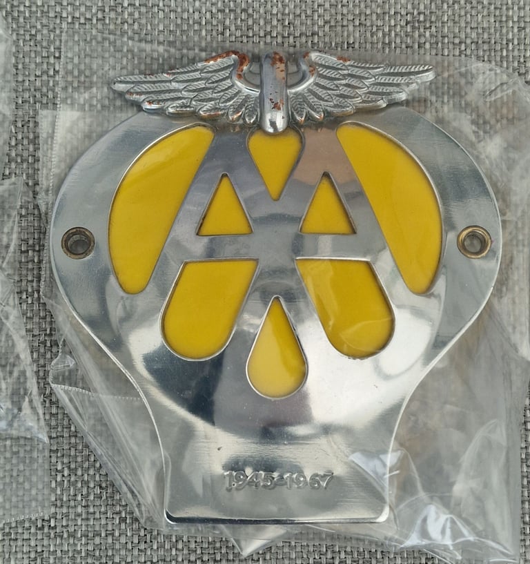 AA CAR GRILLE EMBLEMS (× 2)