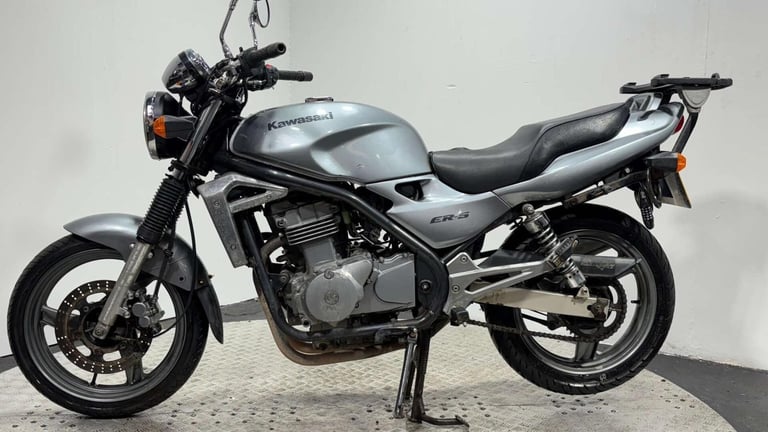 Kawasaki Er 2000 12K GOOD RUNNING PROJECT BIKE 500CC NAKED A2