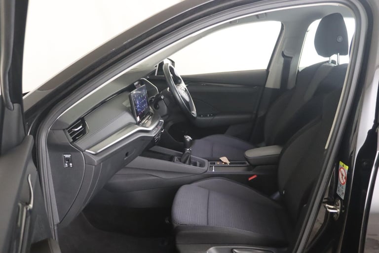 2020 Skoda Octavia 1.5 TSI ACT SE Technology Euro 6 (s/s) 5dr HATCHBACK Petrol Manual