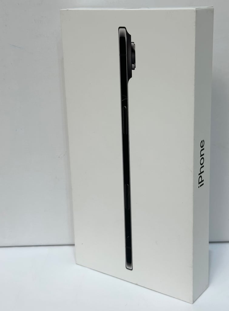 iPhone 17 Air 256gb Space Black, Brand New in Sealed Box, 1 Year Apple Warranty, rrp £999