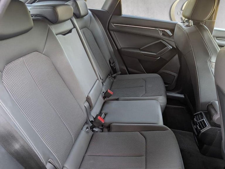 AUDI Q3 1.5 TFSI CoD 35 S line S Tronic Euro 6 (s/s) 5dr 2022