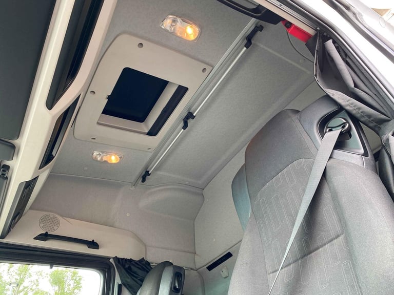 MERCEDES AROCS 1824 *EURO 6* 18 TONNE DOUBLE DECK CURTAINSIDER 2019 – FJ19 NFE