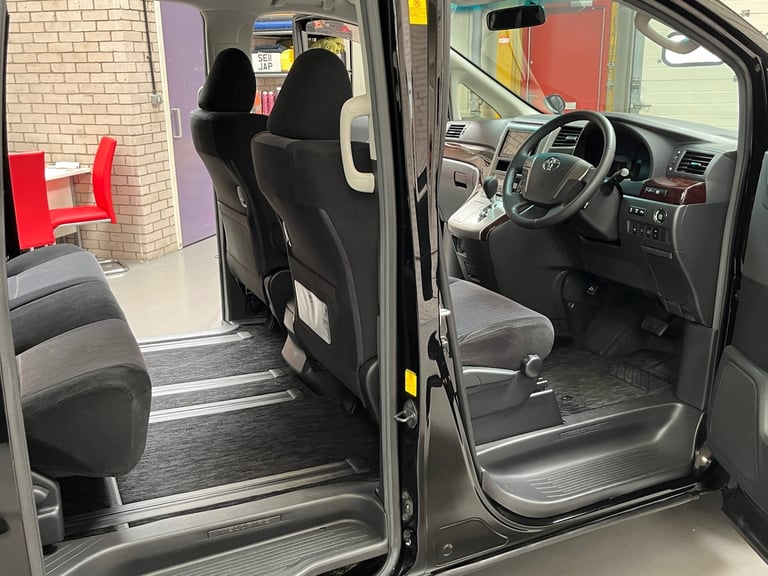 2013 13 TOYOTA VELLFIRE 3.5 V6 Z AUTOMATIC 8 SEATER - FRESH JAPANESE IMPORT