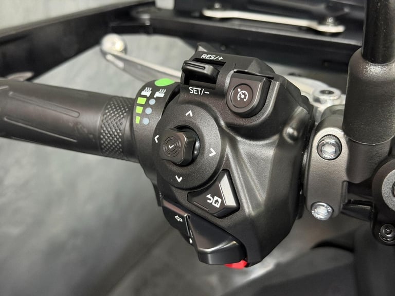 2024 Yamaha MT-09 900 Hyper-naked Euro 5