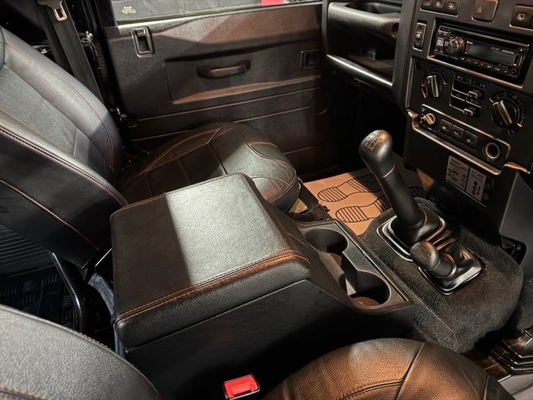 2013 63 LAND ROVER DEFENDER 90 LXV 65TH ANNIVERSARY 2.2 TDCI HARD TOP SUV 3DR DI