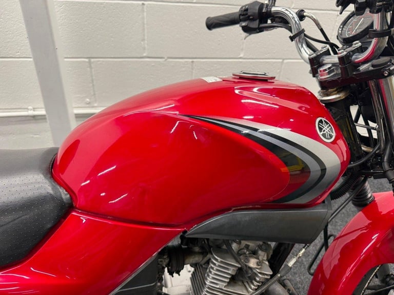 YAMAHA YBR125 - ONLY 7694 MILES! - LONG MOT - LEARNER BIKE 