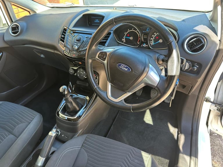 FORD FIESTA 1.3 Zetec 2012