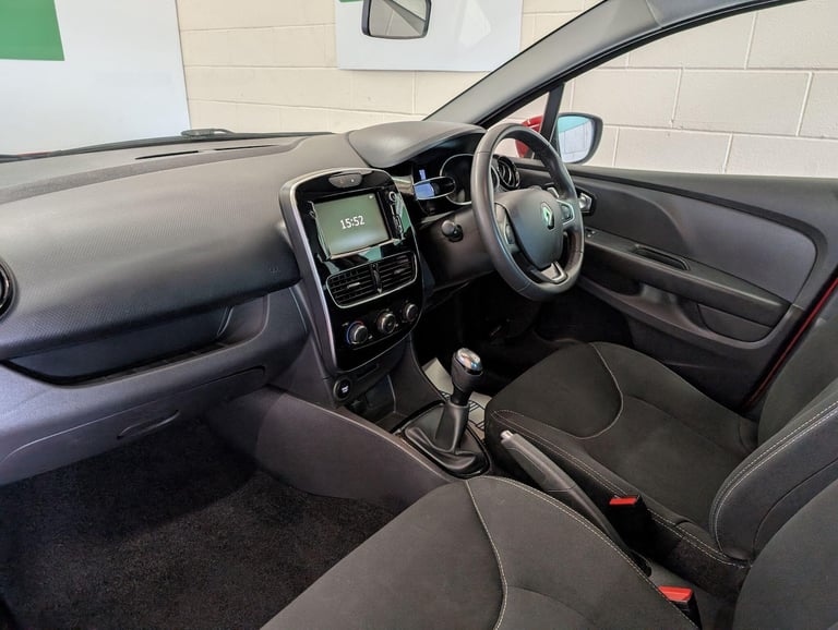 2019 Renault Clio 0.9 TCe Iconic Euro 6 (s/s) 5dr HATCHBACK Petrol Manual