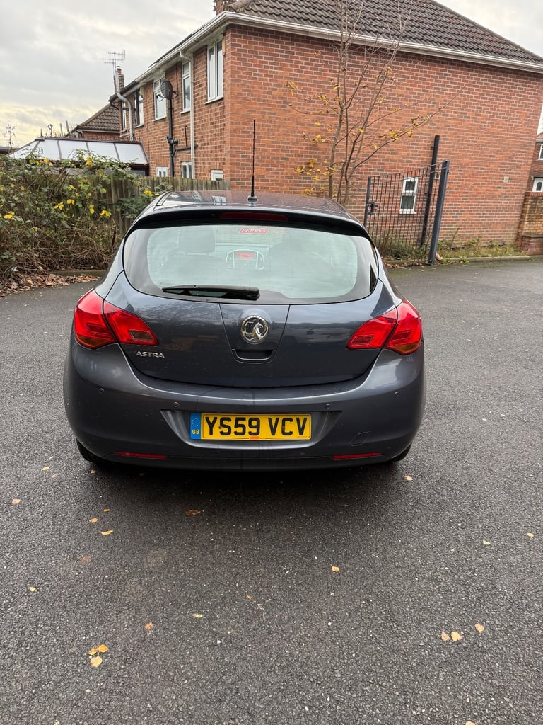 Vauxhall, ASTRA, Hatchback, 2010, Manual, 1398 (cc), 5 doors