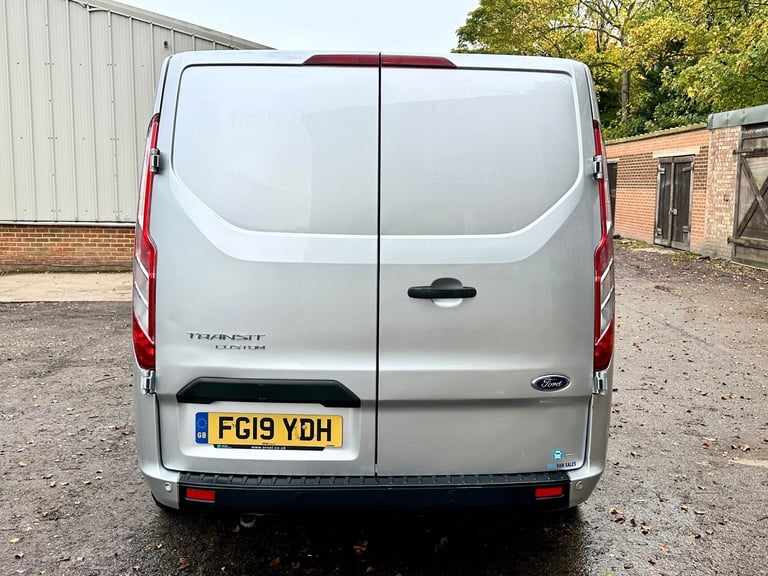 2019 Ford Transit Custom 2.0 EcoBlue 130ps Low Roof D/Cab Trend Van PANEL VAN DIESEL Manual