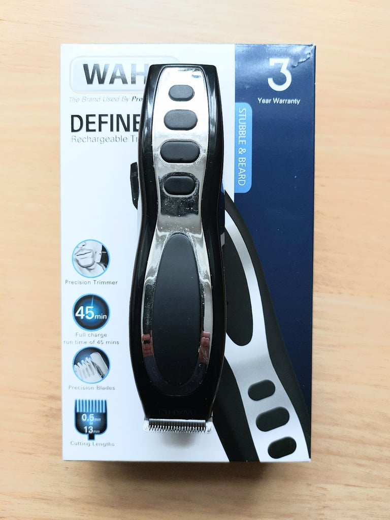 Wahl rechargeable trimmer with various combs.