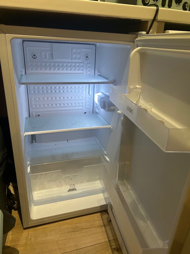 LOGIK under counter fridge 