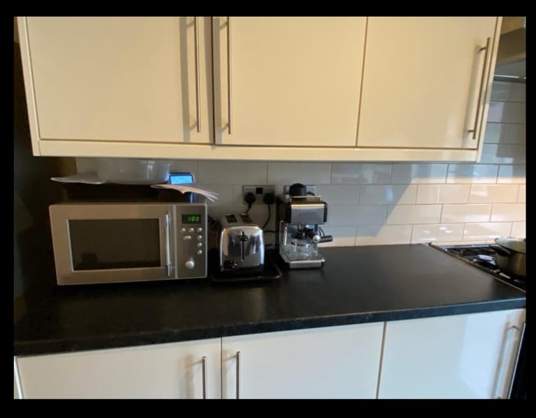 Large Double Room With Great City Links!