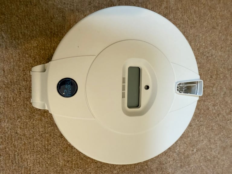 Pivotell automatic pill dispenser