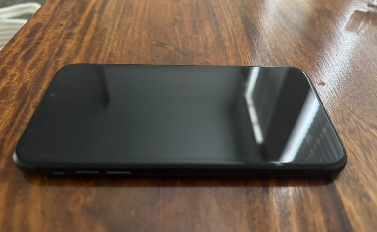 iPhone 11 - Space Grey