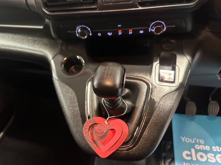 2022 22 VAUXHALL COMBO 1.5 TURBO D 2300 SPORTIVE L2 H1 EURO 6 100 BHP * 3 SEATER