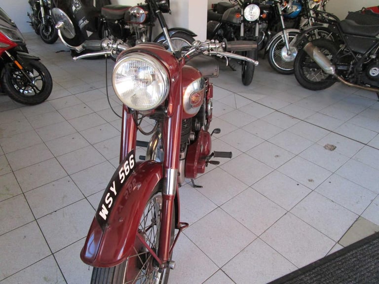 BSA B31 350 CC CLASSIC MOTORCYCLE