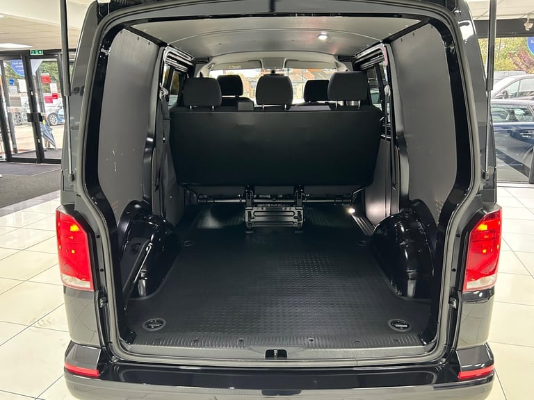 2024 Volkswagen Transporter 2.0 TDI T30 Startline Kombi FWD SWB Euro 6 (s/s) 5dr WINDOW VAN Diese...